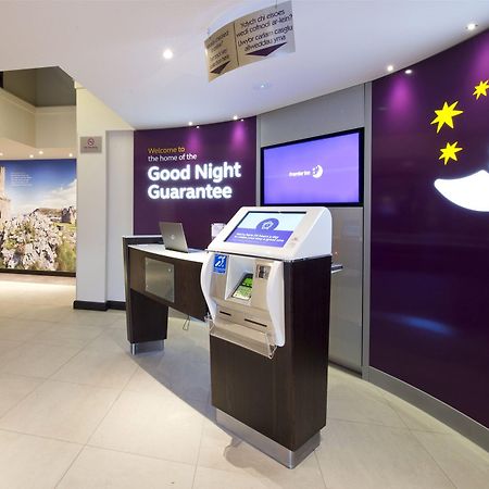 Premier Inn Aberystwyth Exteriör bild